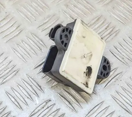 Mercedes-Benz C W205 Glow plug pre-heat relay