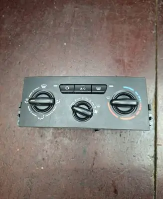 Peugeot 207 Climate control unit 69910004 2803200 N102080F0