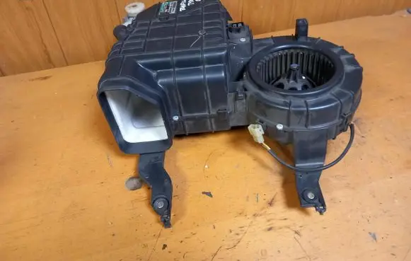 Renault Trafic III (X82) Interior heater climate box assembly 8200006922