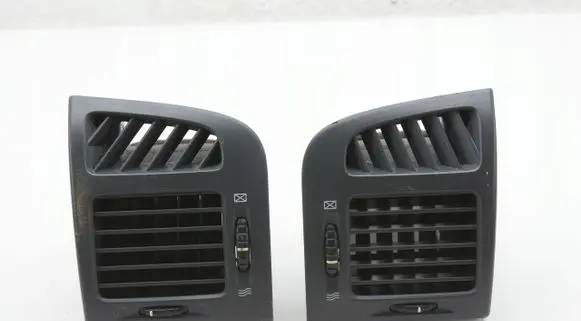 KIA Ceed Dashboard side air vent grill/cover trim