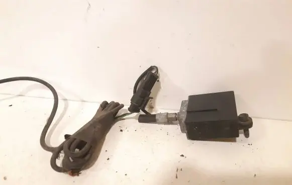 Isuzu Rodeo LP gas control unit module DE802040 G7R010036
