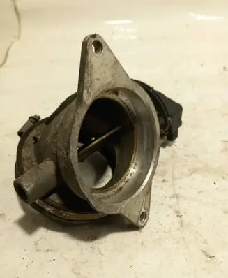 BMW 5 E39 Throttle valve 1703562 13961 1363