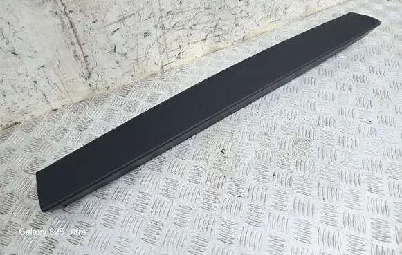 Volkswagen Atlas Tailgate/trunk upper cover trim 3CN867707