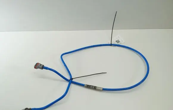 BMW 2 F45 Fuel line pipe 7300622 16127300622