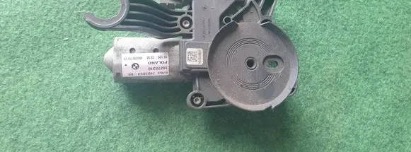BMW 5 G30 G31 G38 Rear window wiper motor 7403853