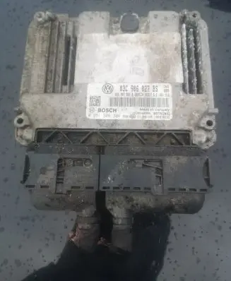 Volkswagen Scirocco Engine control unit/module 03C906027BS