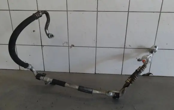 KIA Ceed Air conditioning (A/C) pipe/hose