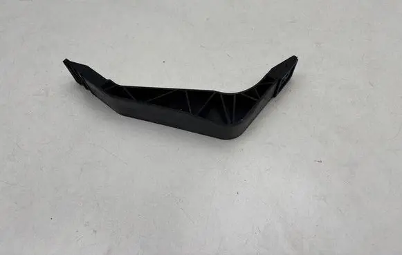 Audi Q3 8U Radiator support slam panel bracket 8U0805528