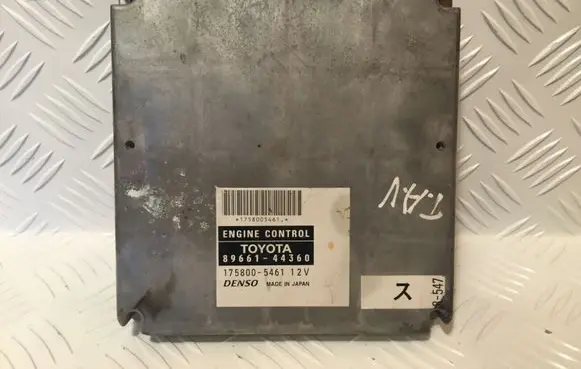 Toyota Avensis Verso Engine control unit/module 8966144360