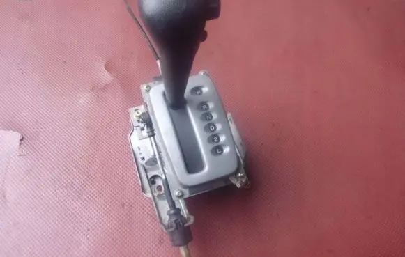 Mitsubishi Pajero Pinin Gear shifter/selector