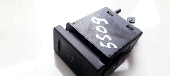 Volkswagen PASSAT B5 Windscreen/window heater switch 3B0959621C