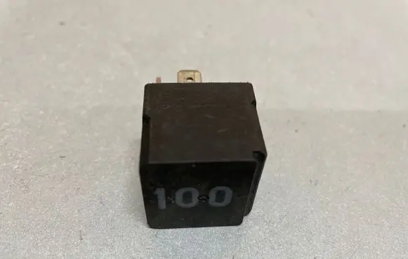 Volkswagen Golf Plus Other relay 7M0951253A