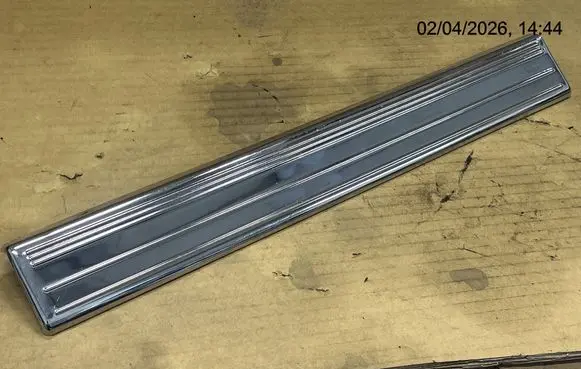 Mercedes-Benz S W220 Front sill trim cover A2206805535 2206805535