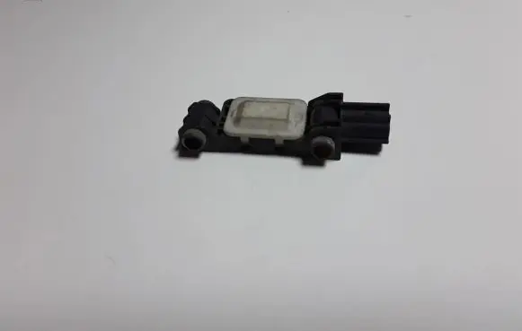 Audi A4 S4 B7 8E 8H Airbag deployment crash/impact sensor 8E0959651A