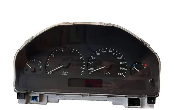 Land Rover Range Rover P38A Speedometer (instrument cluster) YAC111940