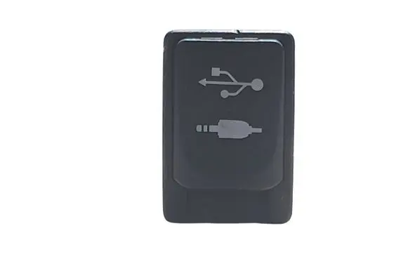 Toyota Auris E180 USB socket connector 861900D030