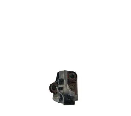Mazda CX-3 Engine mounting bracket 