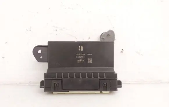 Lexus ES 300h (7th Gen) Air conditioning/heating control unit 8865033F40 2775006120