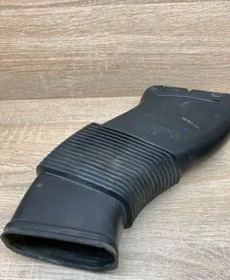 Mercedes-Benz E W211 Air intake hose/pipe A6120940287