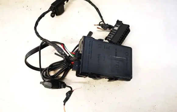 Mercedes-Benz C W204 Other control units/modules 10r051151 10r-051151