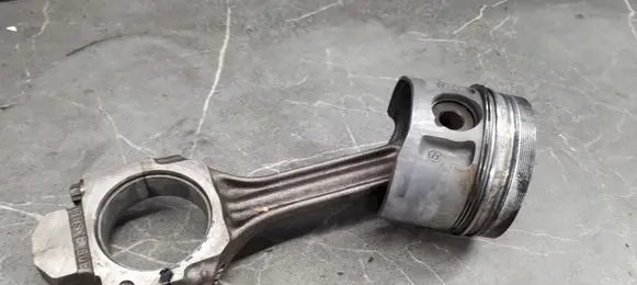 Volkswagen Caddy Piston 028j