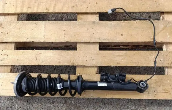 BMW 8 G16 Rear shock absorber/damper 6878128