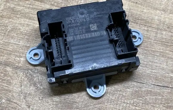 Land Rover Range Rover Sport L494 Door control unit/module HPLA14D619BF 23082017 10336936