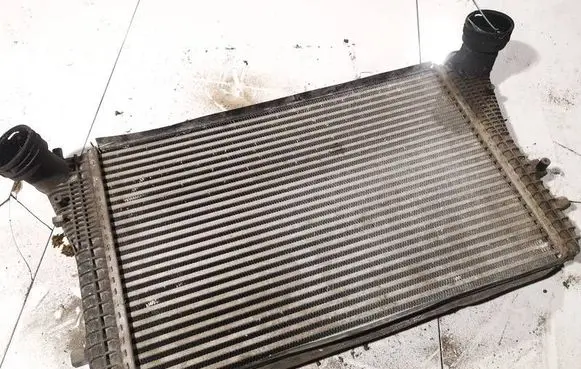 Volkswagen Golf VI Intercooler radiator