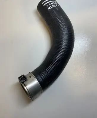 Jeep Renegade Intercooler hose/pipe 30730612