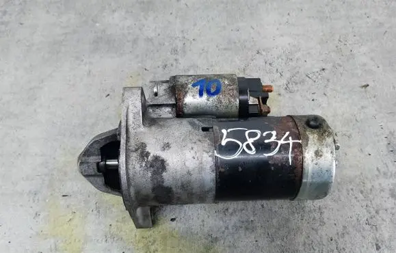 Opel Zafira B Starter motor 