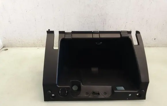 Ford Focus Glove box 4M51A06044