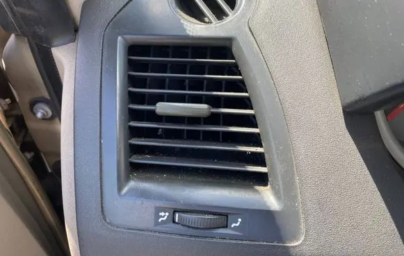 Renault Megane II Dashboard side air vent grill/cover trim