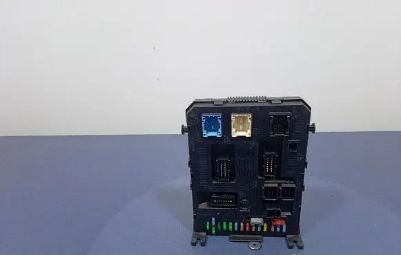 Citroen C4 I Picasso Fuse box set 9661940480