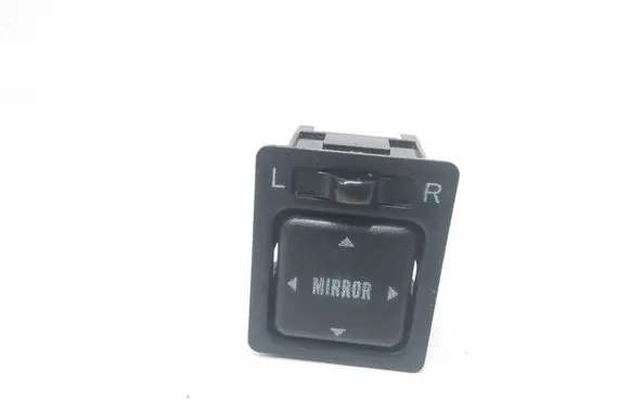 Wing mirror switch