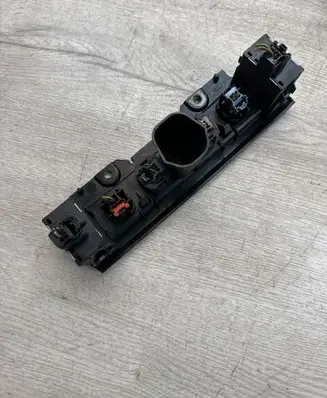 Windscreen/window heater switch