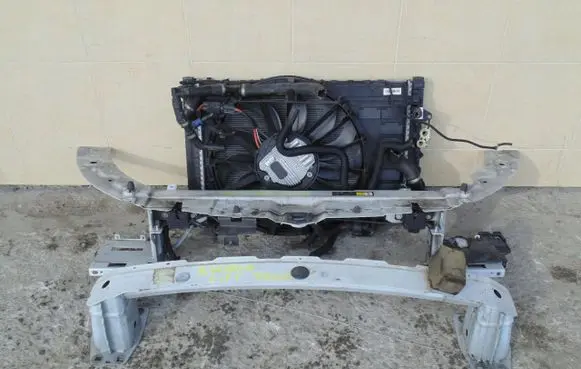 Land Rover Evoque I Radiator support slam panel