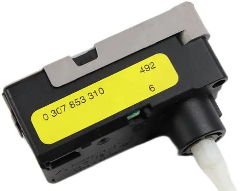 Ford Mondeo Mk III Headlight level adjustment motor 0307853310