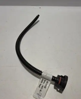 Porsche Cayenne (92A) Breather hose/pipe 9Y0915500 28W20