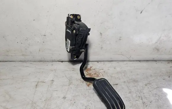 Volkswagen Sharan Accelerator throttle pedal 7M3721603B YM219F836AA