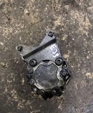 BMW 5 E39 Power steering pump