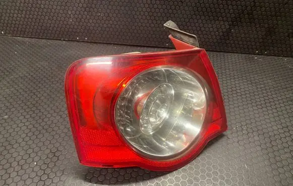 Volkswagen PASSAT B6 Rear/tail lights