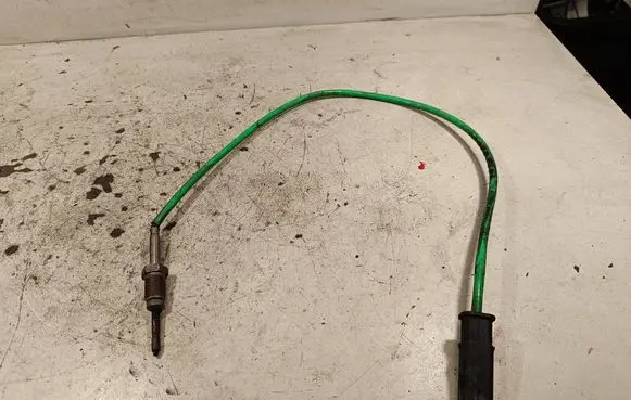 Jaguar XF X260 Exhaust pressure sensor 1801174