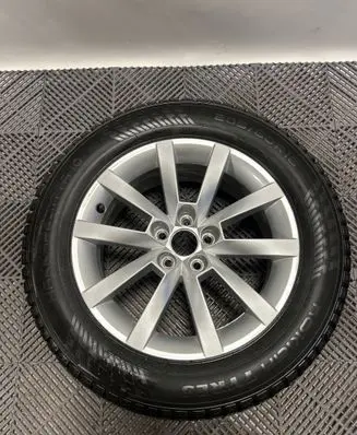 Skoda Kamiq R16 alloy rim 657601025
