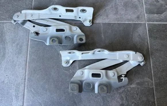 Volvo EX30 Engine bonnet/hood hinges 80000483 5771282