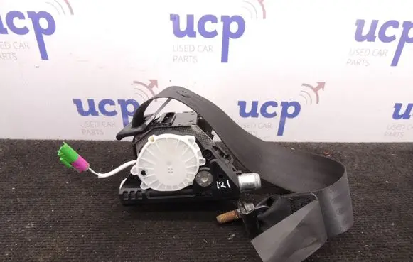 Volvo XC60 Rear seatbelt 39801840 D121