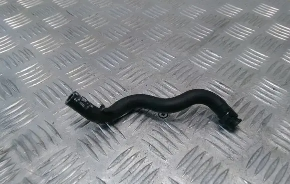 Volkswagen PASSAT B8 Engine coolant pipe/hose S21666B