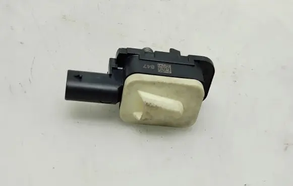 Mercedes-Benz E W212 Airbag deployment crash/impact sensor 9217711 65779217711