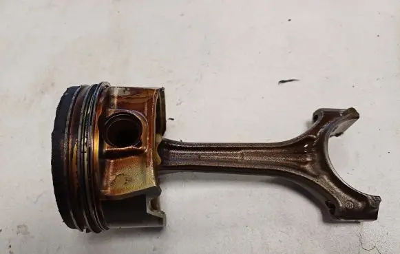 Audi A6 S6 C6 4F Piston 06D107066D 06D107066C