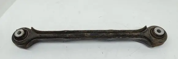 Rear control arm