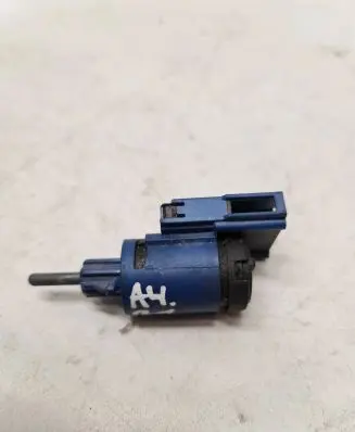 Audi A4 S4 B7 8E 8H Brake pedal sensor switch 1J0927189E 19322002 08819